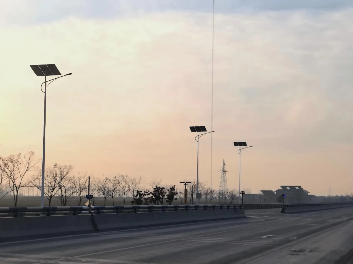 Split Solar Street Light Project for Xiangyang Highway 2 Split Solar Street Light Project for Xiangyang Highway 2